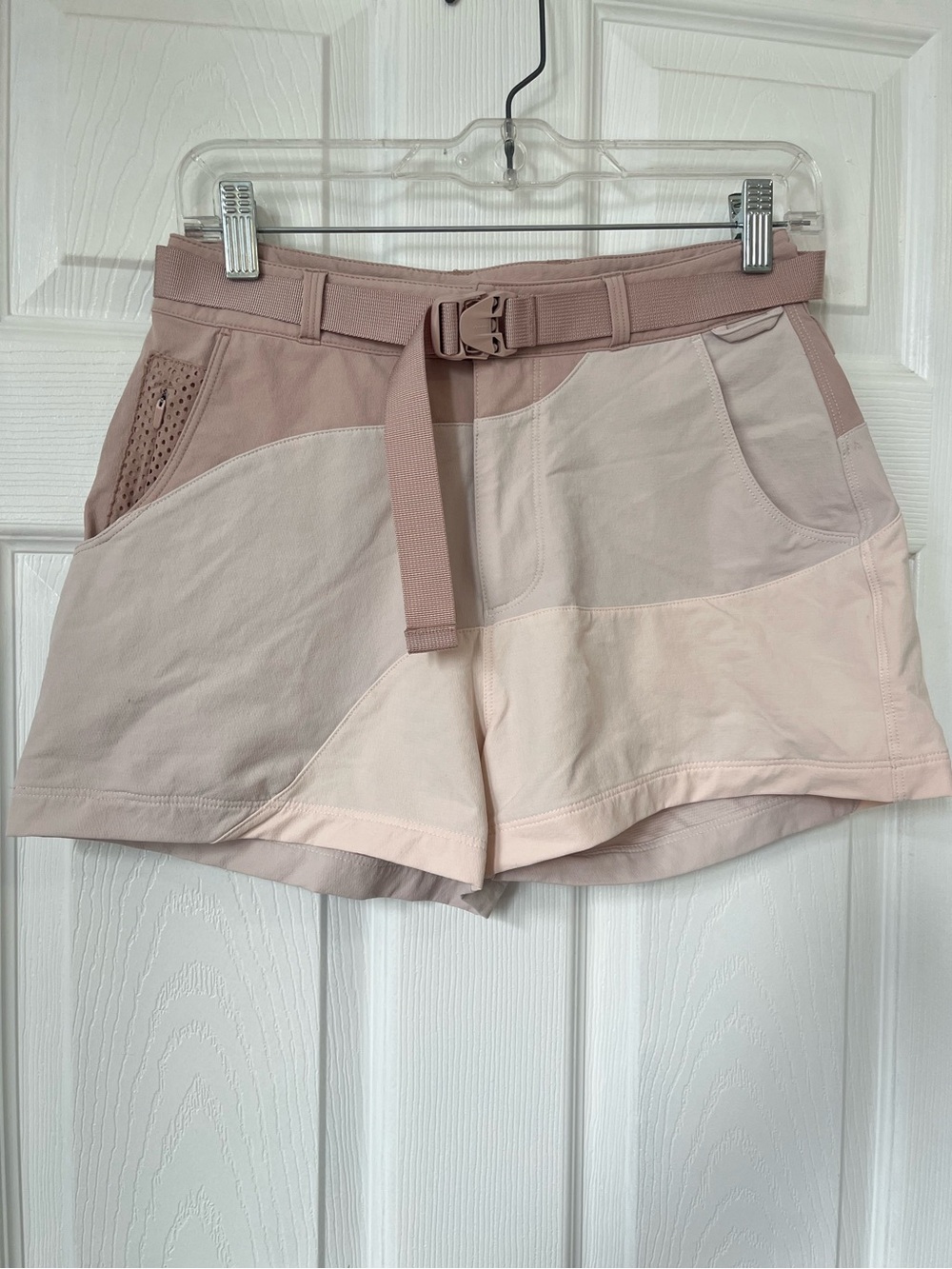 Outdoor Voices Rectrek Colorblock blush pink utility shorts size XS